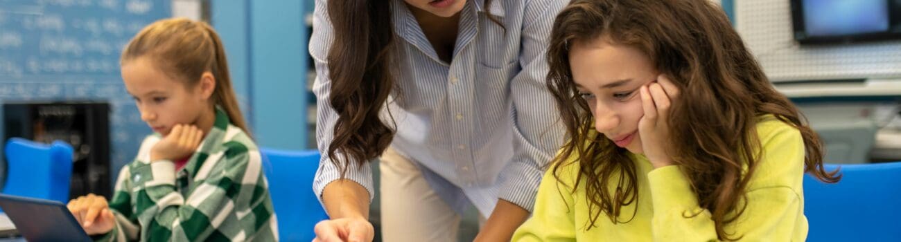Top 5 Qualities to Look For in a Great Teaching Assistant Top 5 Qualities to Look For in a Great Teaching Assistant