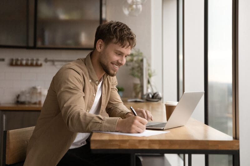 The Benefits of Online Learning for Career Advancement