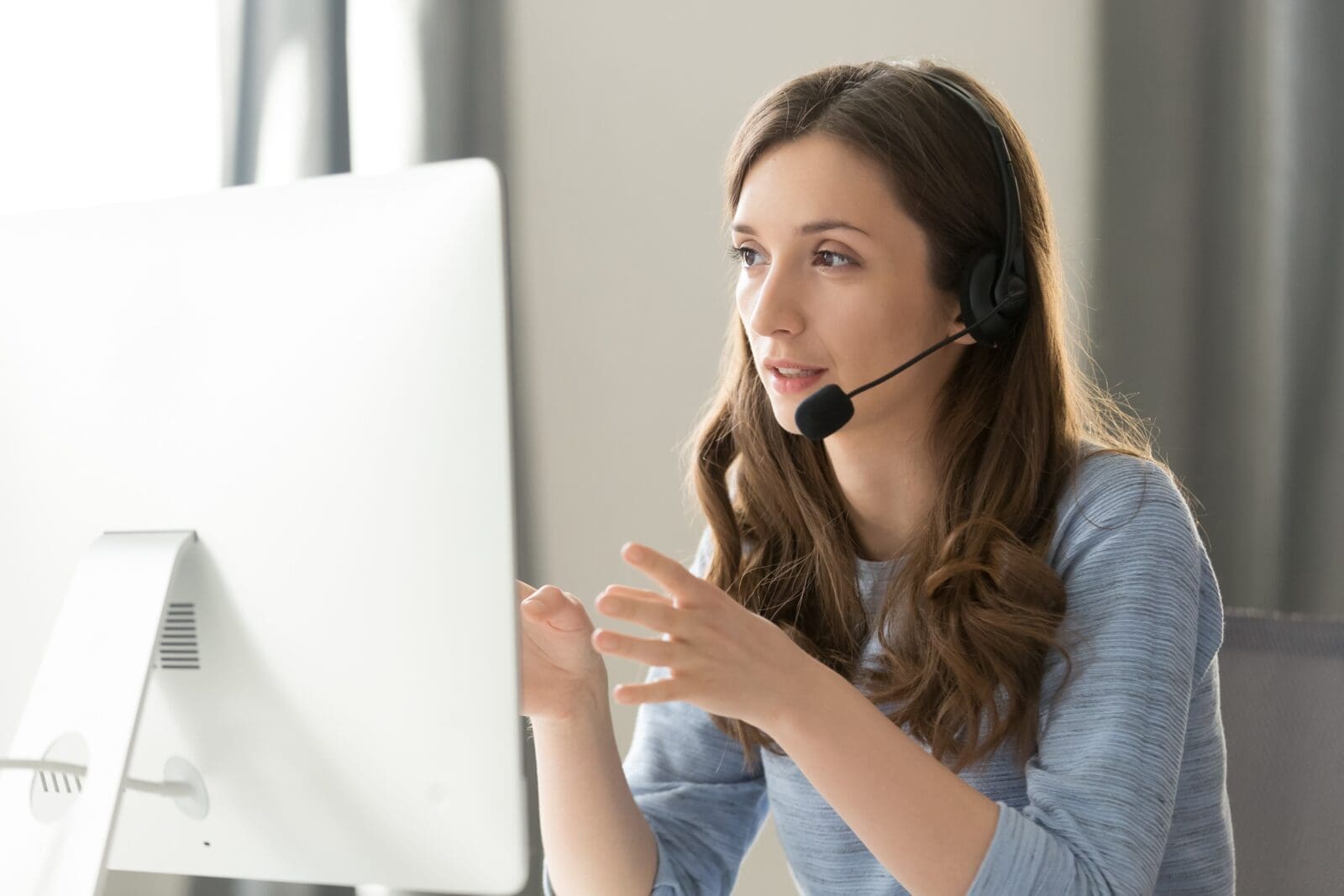 How to become a Customer Service Advisor