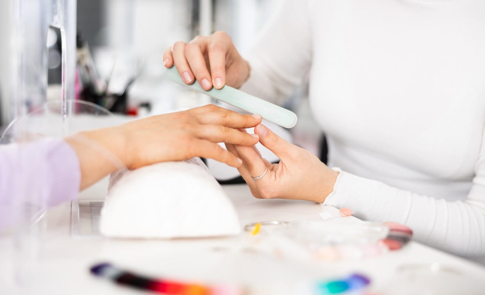 How to become a Nail Technician