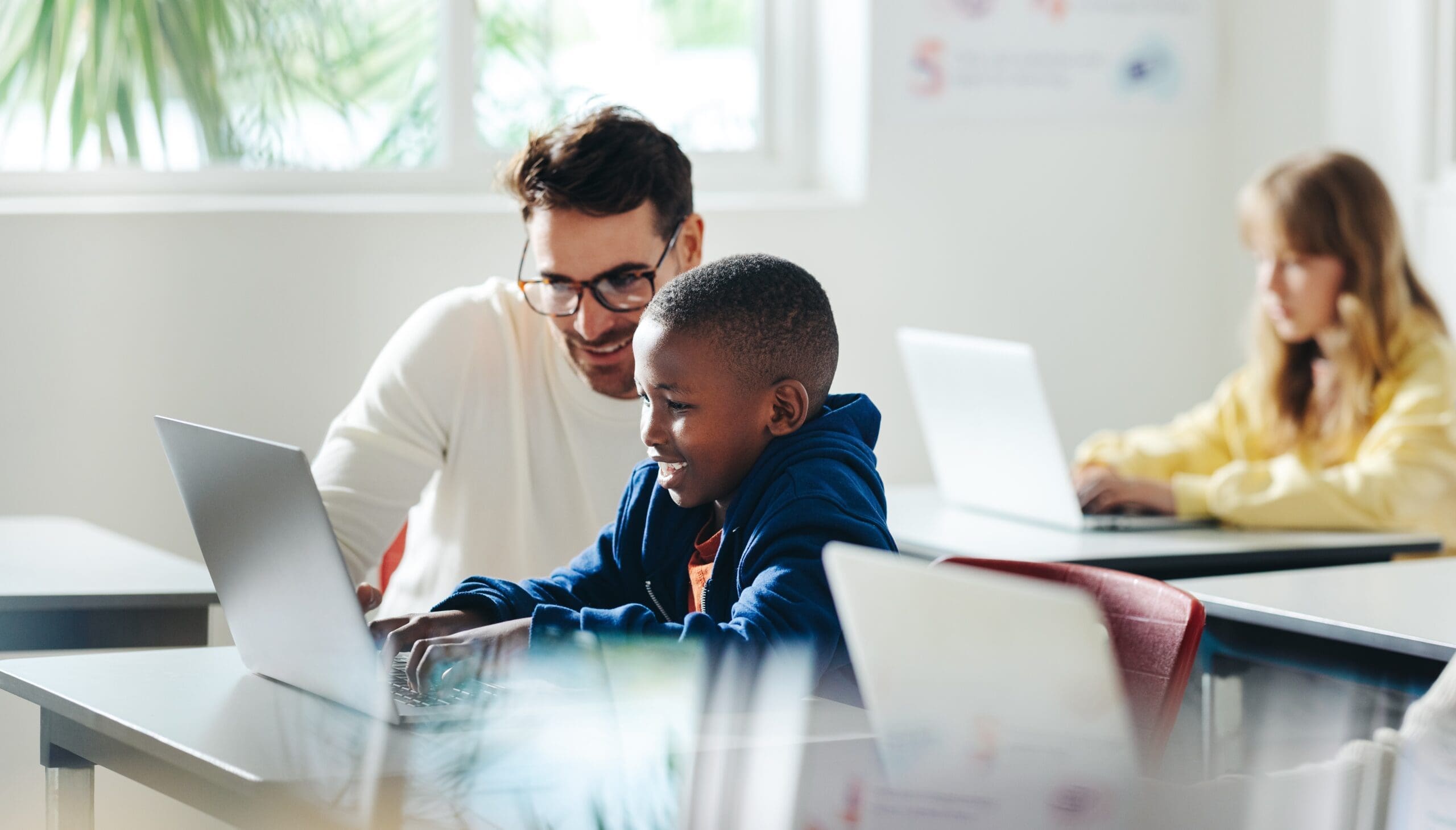 What qualifications do I need to be a Teaching Assistant