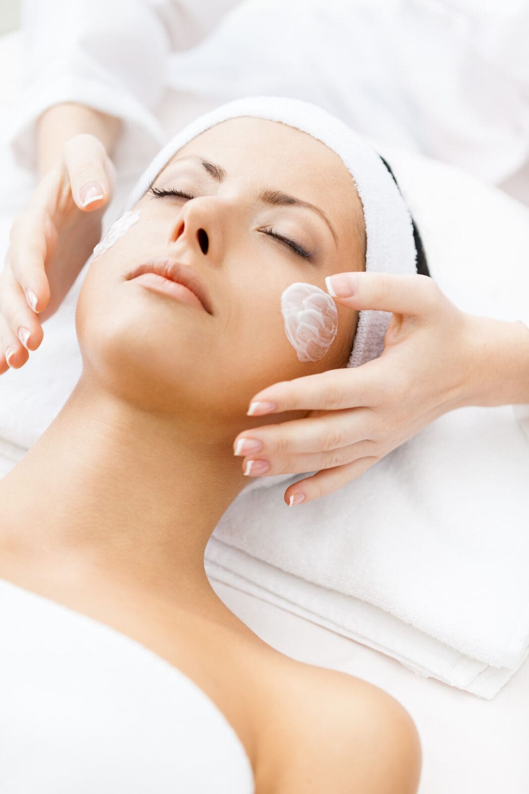 Beauty Therapist CV Guide shutterstock 175516439